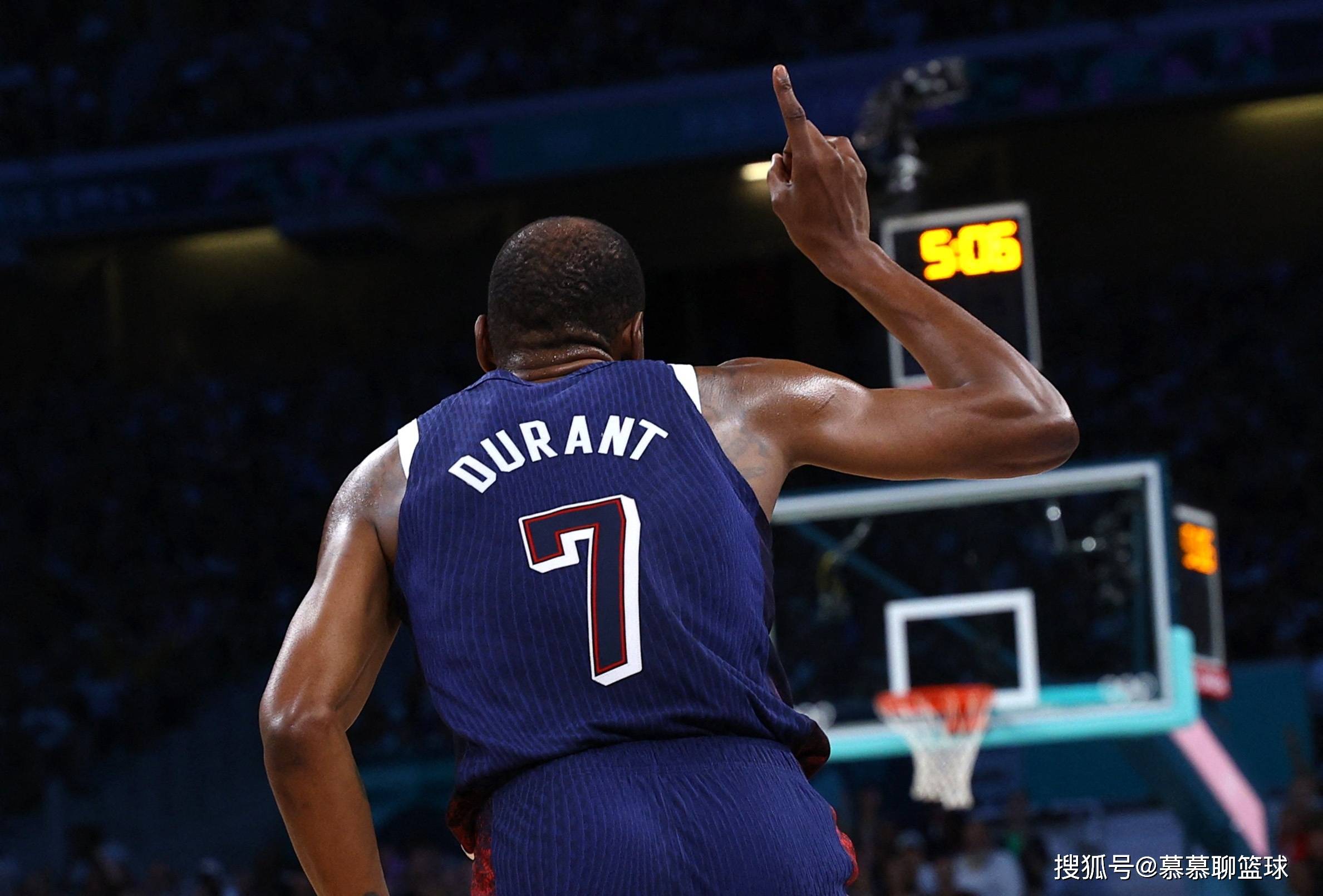  杜兰特迎来五赛季高光表现，日本队球迷沸腾！