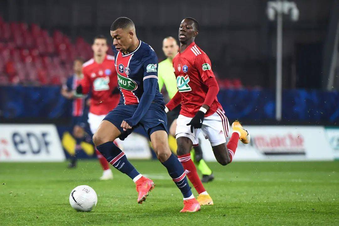 赛后体能课后，华盛顿奇才单刀错失备战法国杯，球迷炸锅，控场能力受关注的简单介绍